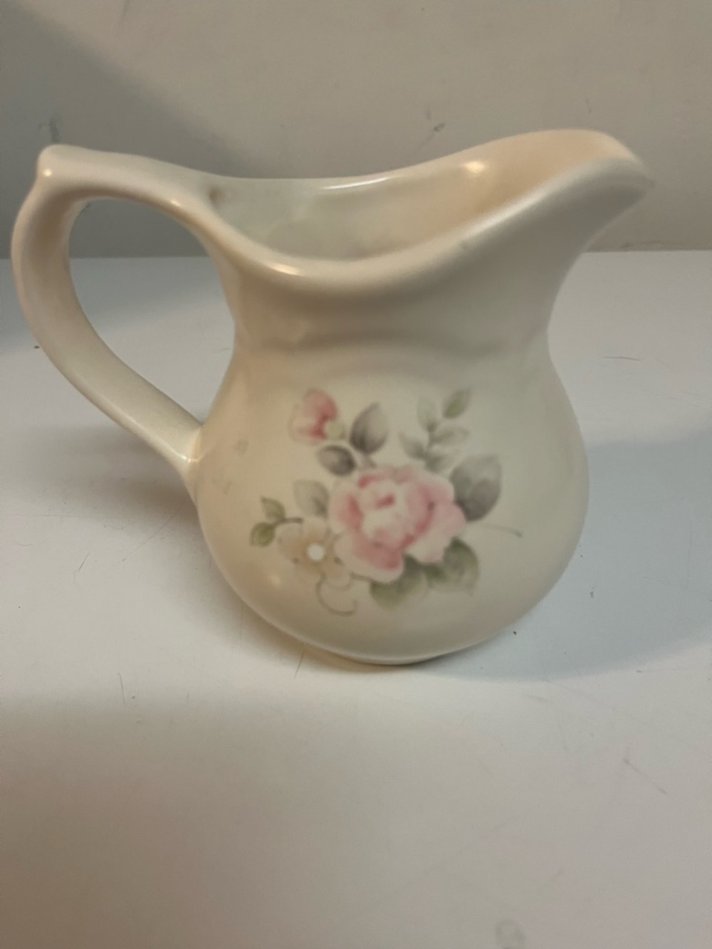 Vintage‎ Pfaltzgraff Retired Tea Rose Pattern Ceramic Creamer. Cottagecore